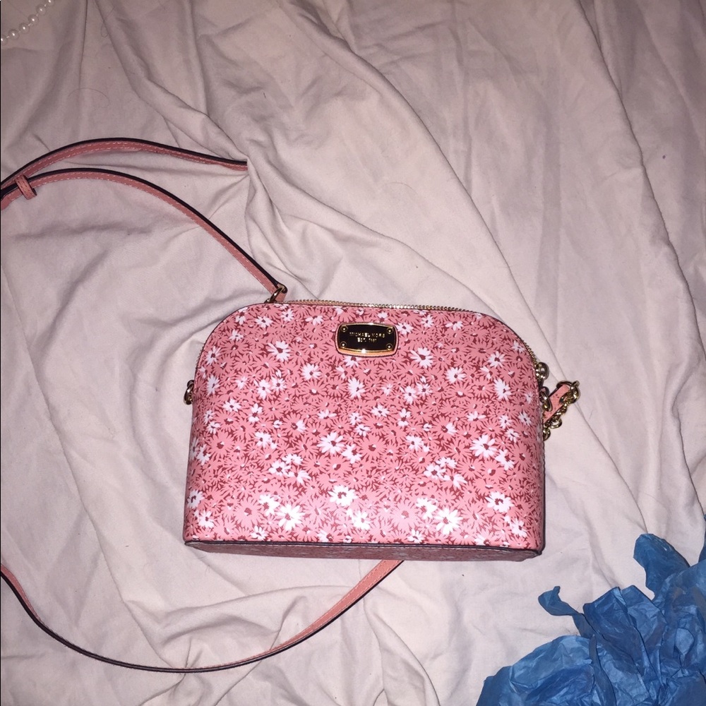 LIKE NEW!!! Michael Kors crossbody bag